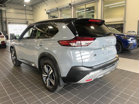 Used 2023 Nissan Rogue Platinum image 16