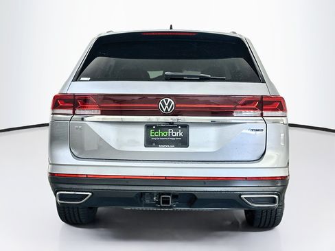 Used 2025 Volkswagen Atlas SE AWD/4WD image 7
