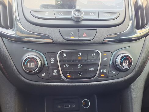 Used 2023 Chevrolet Equinox RS FWD image 22