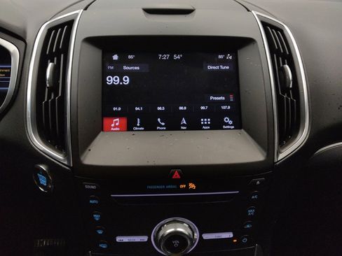 Used 2019 Ford Edge Titanium FWD image 25