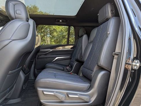 New 2026 Cadillac Escalade IQL Sport 1 w/ LPO, ONYX Package AWD/4WD image 14