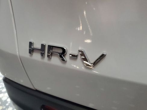 Used 2023 Honda HR-V Sport image 8