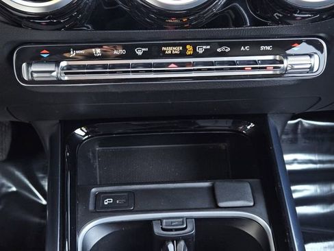 Certified 2023 Mercedes-Benz GLA 250 image 18