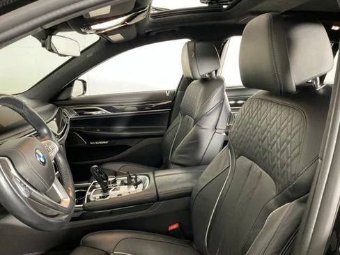 Used 2016 BMW 750i xDrive AWD/4WD image 32