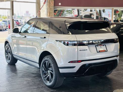 Used 2025 Land Rover Range Rover Evoque S AWD/4WD image 12