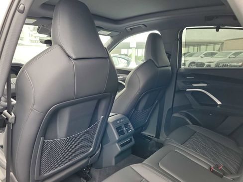 New 2026 Audi SQ5 Premium Plus image 17