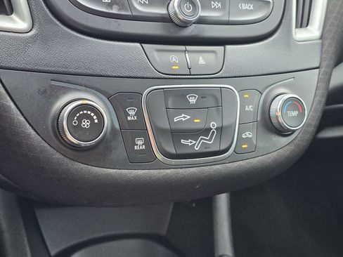 Used 2024 Chevrolet Malibu LS w/ Driver Confidence Package image 25