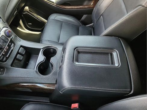 Used 2018 Chevrolet Tahoe LT image 20
