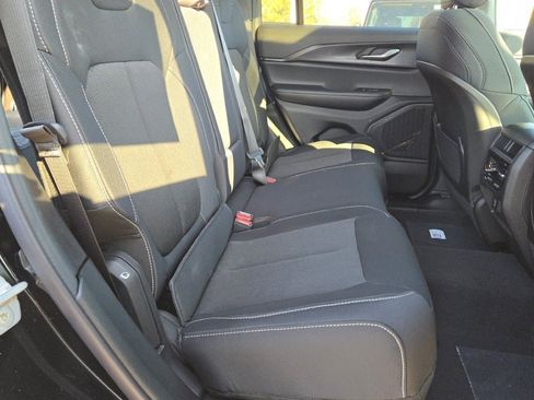 New 2025 Jeep Grand Cherokee Laredo X image 10