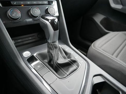 Certified 2024 Volkswagen Tiguan S w/ MDO Package, Three-Row image 32