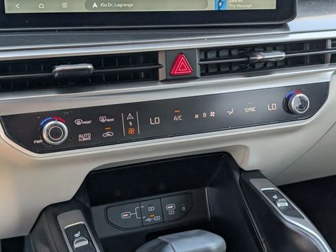 Used 2025 Kia Sorento S w/ Panoramic Sunroof Package FWD image 68