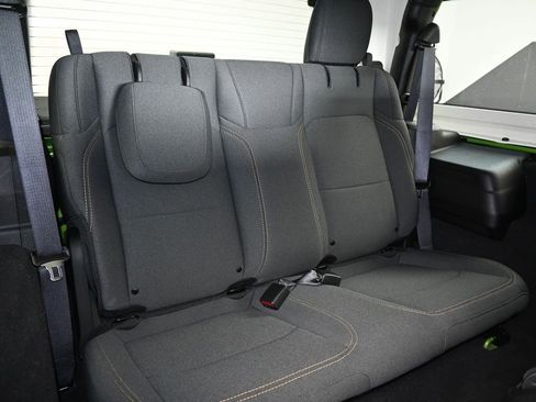 Used 2025 Jeep Wrangler Sport image 37