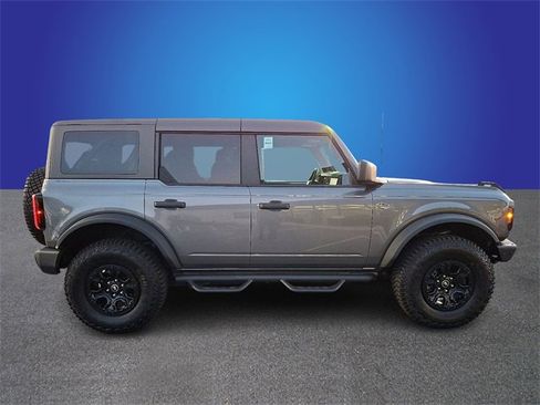 Certified 2024 Ford Bronco Wildtrak image 4