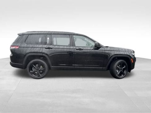 New 2025 Jeep Grand Cherokee L Limited image 8