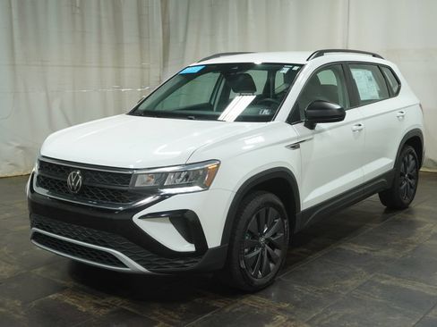Certified 2023 Volkswagen Taos S FWD image 2