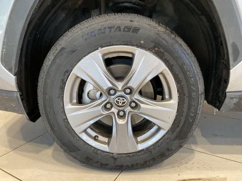 Certified 2025 Toyota RAV4 XLE image 10