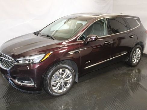 Used 2021 Buick Enclave Avenir w/ Avenir Technology Package AWD/4WD image 2