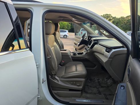 Used 2015 GMC Yukon SLT w/ HD Trailering Package image 19