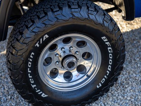 Used 1992 Dodge D/W Truck 250 image 21