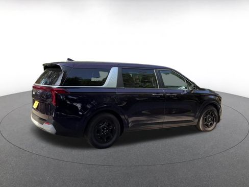 Used 2026 Kia Carnival FWD image 15