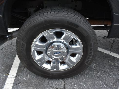 Used 2015 Ford F250 Lariat w/ Chrome Package AWD/4WD image 33