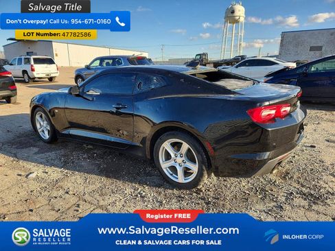 Used 2019 Chevrolet Camaro LT image 3
