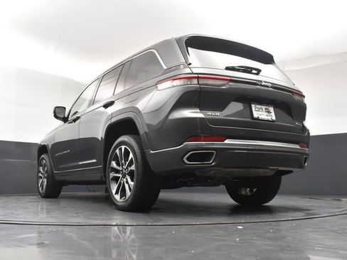 Used 2023 Jeep Grand Cherokee Overland AWD/4WD image 22