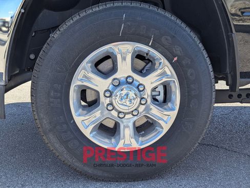 New 2025 RAM 3500 Big Horn AWD/4WD image 31