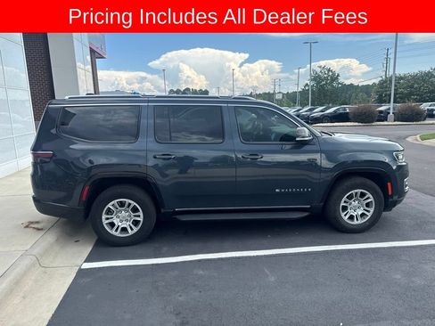 Used 2024 Jeep Wagoneer 4WD image 3