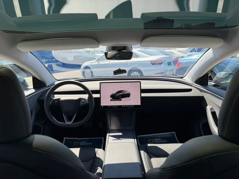 Used 2025 Tesla Model 3 Long Range RWD image 19