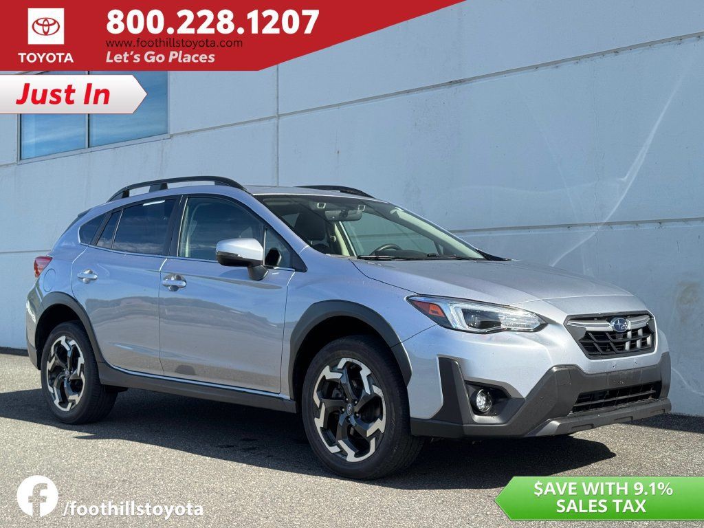 Used 2022 Subaru Crosstrek 2.5i Limited w/ Moonroof Package 2 AWD/4WD image 1