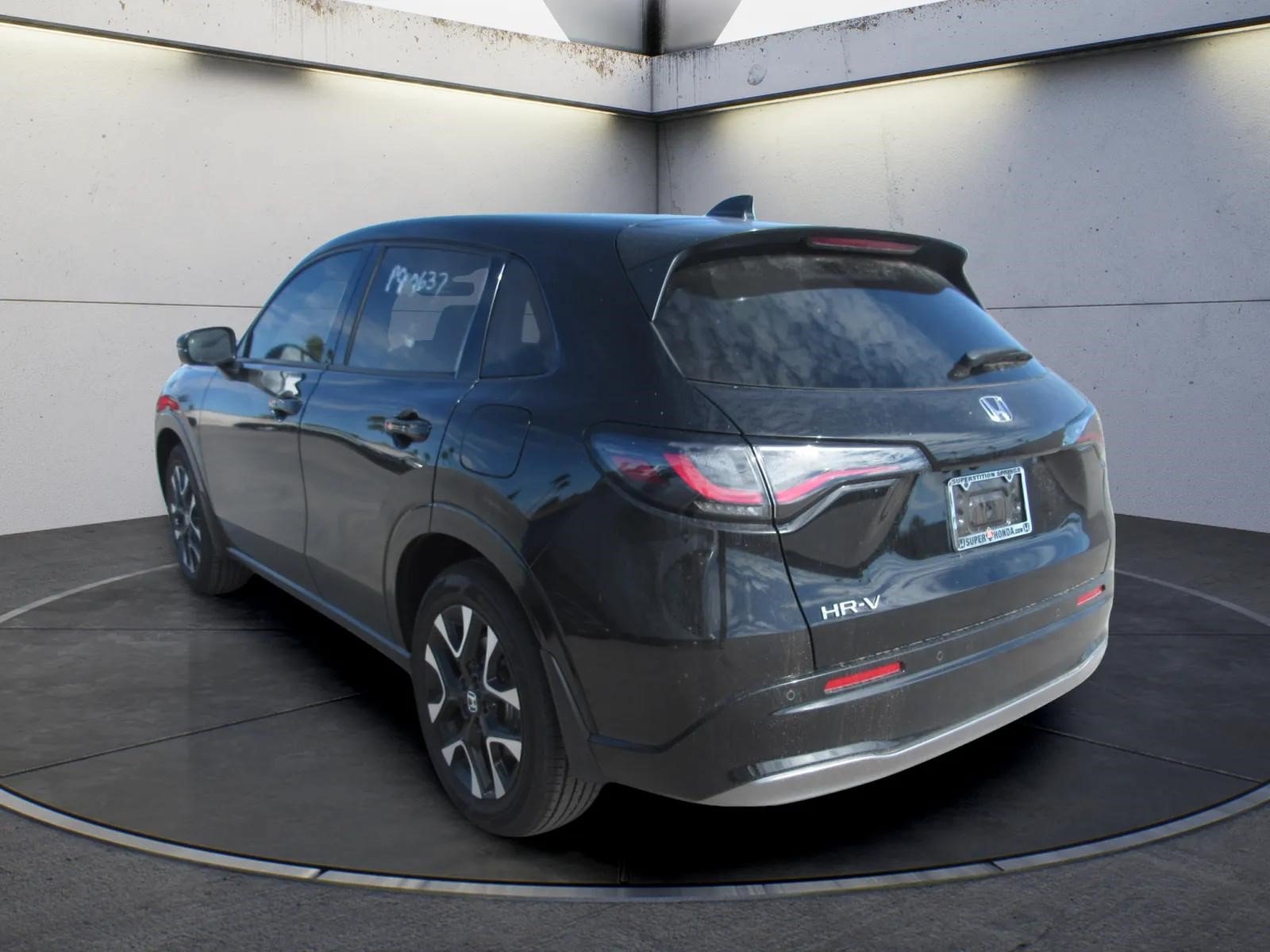 Used 2026 Honda HR-V EX-L image 4