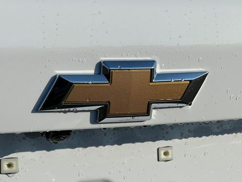 New 2026 Chevrolet Equinox LT w/ Convenience Package II image 43