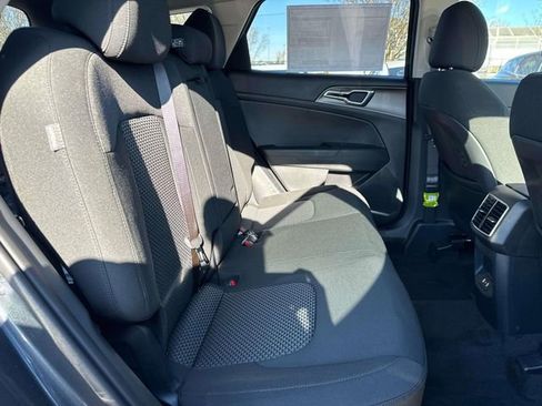 New 2026 Kia Sportage S image 12
