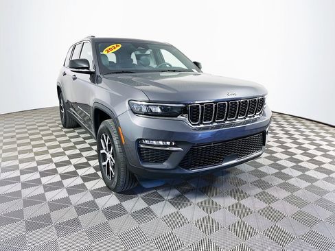 Certified 2024 Jeep Grand Cherokee Limited AWD/4WD image 2
