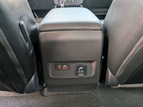 Used 2023 Nissan Frontier SV w/ SV Premium Package AWD/4WD image 15