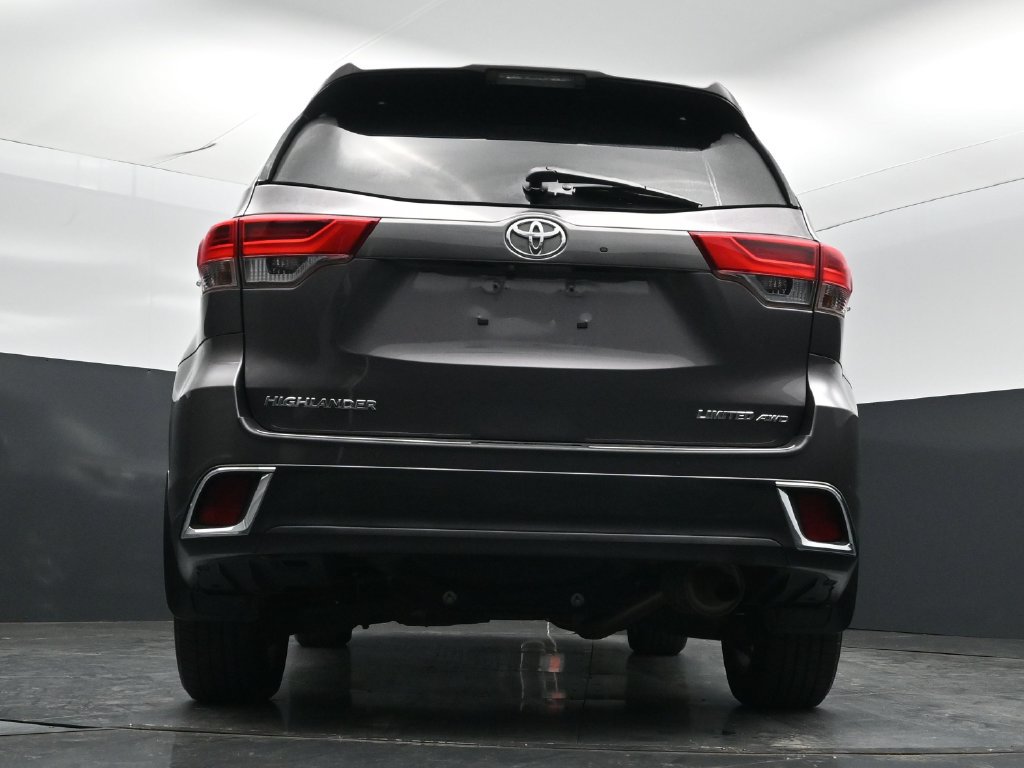 Used 2019 Toyota Highlander Limited AWD/4WD image 24