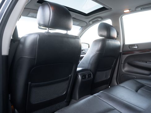 Used 2011 INFINITI G37 Journey w/ Premium Pkg image 23