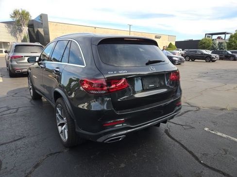 Used 2022 Mercedes-Benz GLC 300 4MATIC image 3