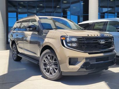 New 2026 Ford Expedition Platinum w/ Stealth Appearance Package