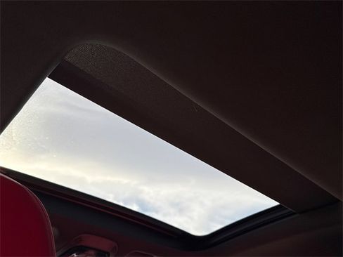 Used 2021 Alfa Romeo Giulia Ti Sport image 18