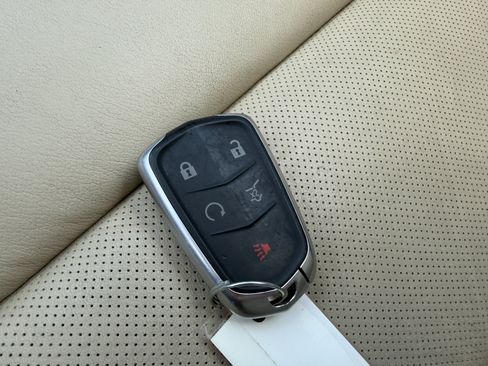 Used 2019 Cadillac XT5 Luxury w/ LPO, Radiant Package FWD image 22
