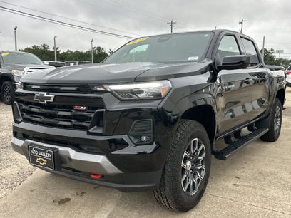 Used 2024 Chevrolet Colorado Z71 w/ Z71 Convenience Package 2