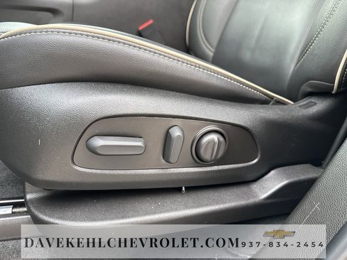 Used 2023 Chevrolet Traverse Premier w/ Redline Edition image 13