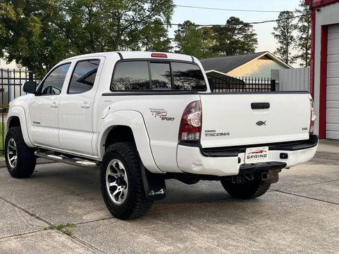 Used 2012 Toyota Tacoma 4x4 Double Cab w/ TRD Sport Pkg image 9