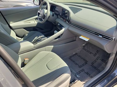 New 2026 Hyundai Elantra Sport FWD image 18