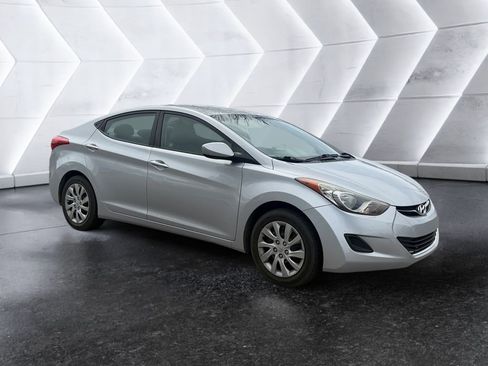 Used 2012 Hyundai Elantra GLS image 1