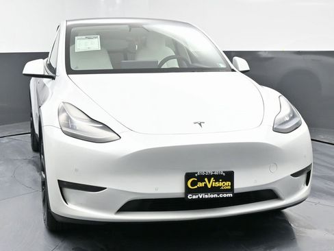 Used 2021 Tesla Model Y 2WD image 3