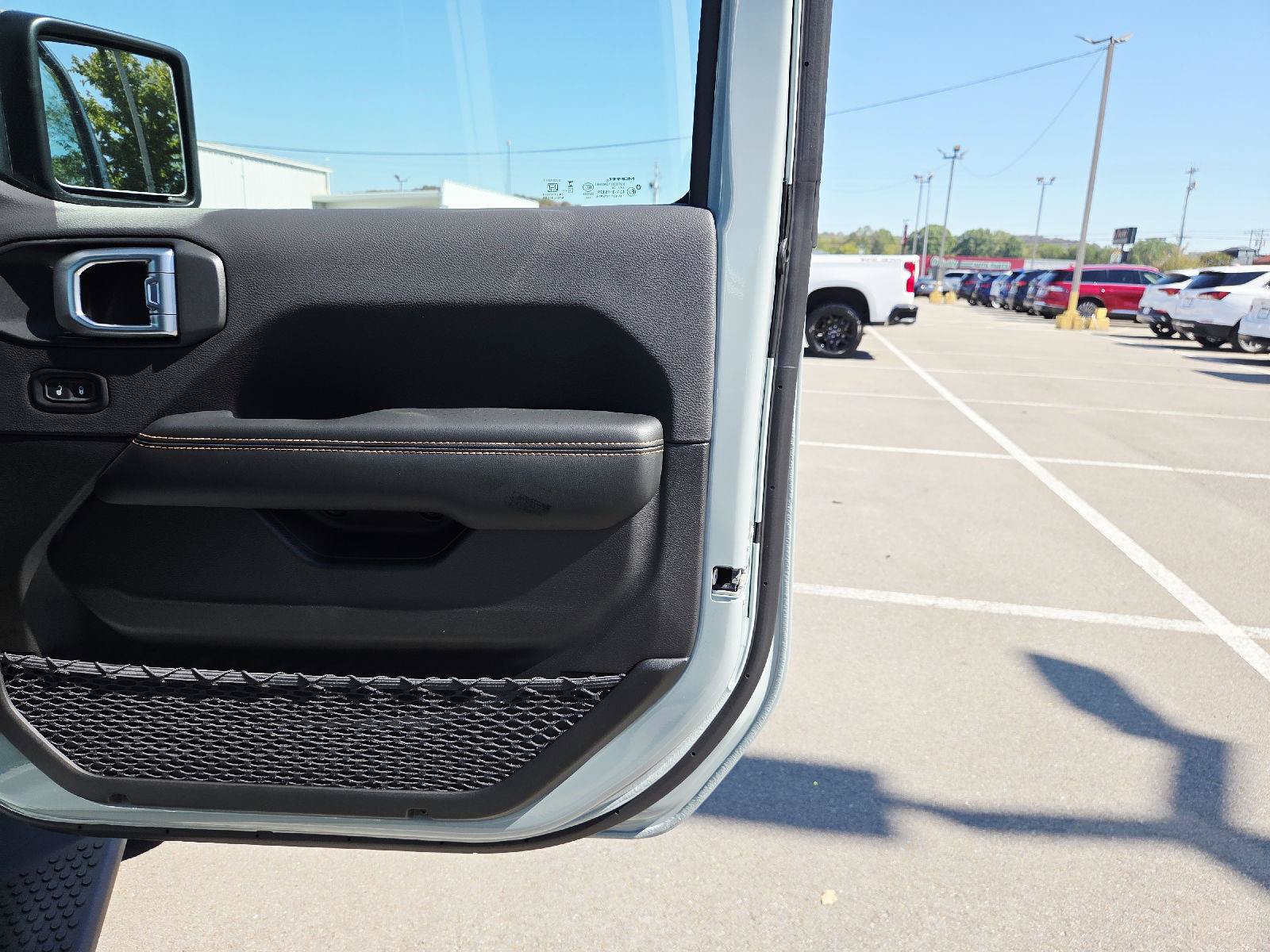 New 2027 Jeep Wrangler Unlimited Sahara AWD/4WD image 40