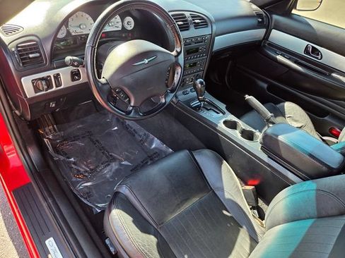Used 2005 Ford Thunderbird RWD image 11